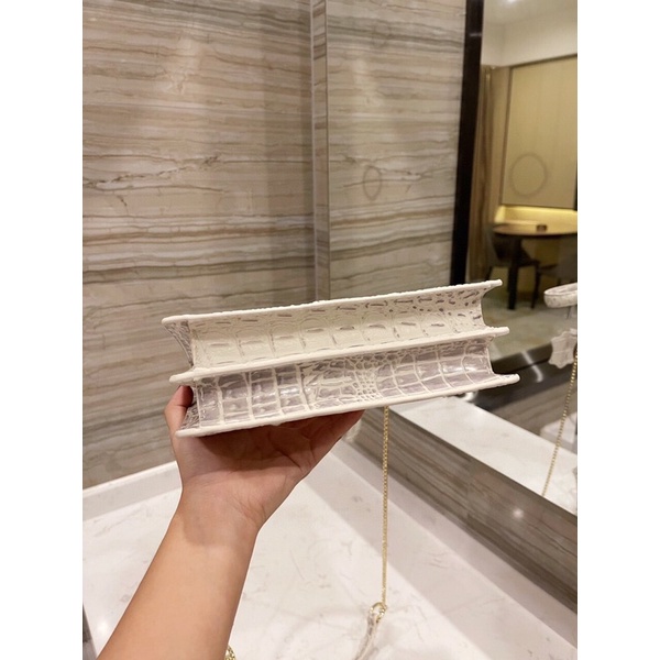 Túi xách Bvlgári da rắ nét từng chi tiết sz 22