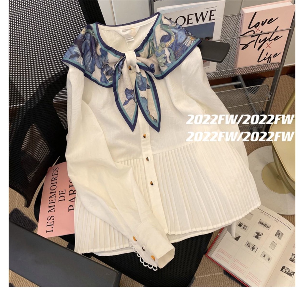 Áo kiểu màu trắng tay dài cổ màu xanh hải quân phong cách Pháp thời trang mùa xuân 2022