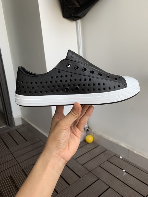 [TẶNG 4 JITBIZT ] - Giày Nhựa Native Jefferson - Chất Nhựa E.V.A Siêu Nhẹ, Không Thấm Nước - MÀU ĐEN TRẮNG | BigBuy360 - bigbuy360.vn