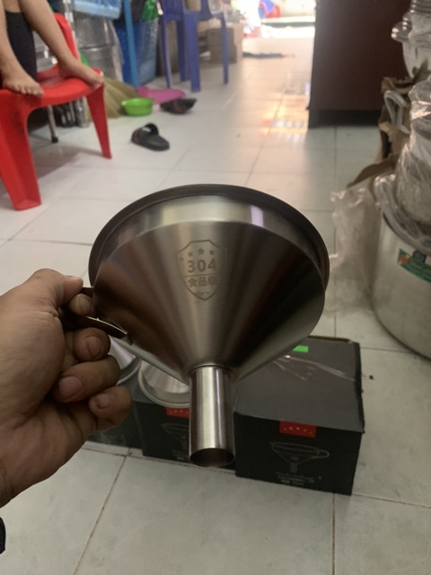 PHỄU INOX SUS 304 size 11cm , 13cm , 15cm , 18cm