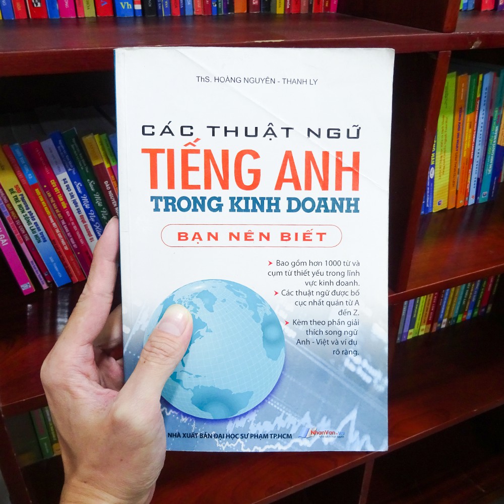 Sách - Các Thuật Ngữ Tiếng Anh Trong Kinh Doanh - Độc quyền Nhân Văn | BigBuy360 - bigbuy360.vn