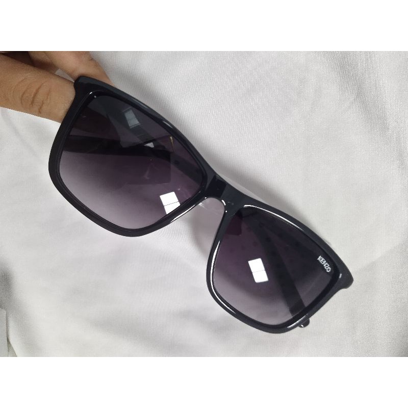 mắt kính V Kenzo