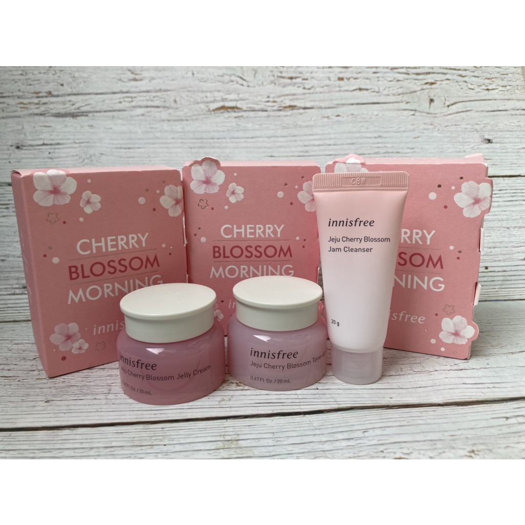 Bộ dưỡng da hoa anh đào mini Innisfree Jeju Cherry Blossom Kit