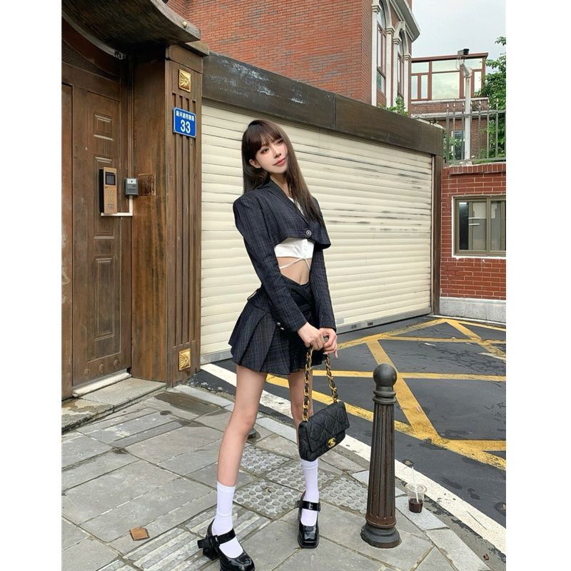 Bộ Áo Khoác Lửng Dáng Ngắn + Chân Váy Ngắn Xếp Ly Họa Tiết Kẻ Sọc Thời Trang Mùa Thu Hàn Quốc 2022 Mới