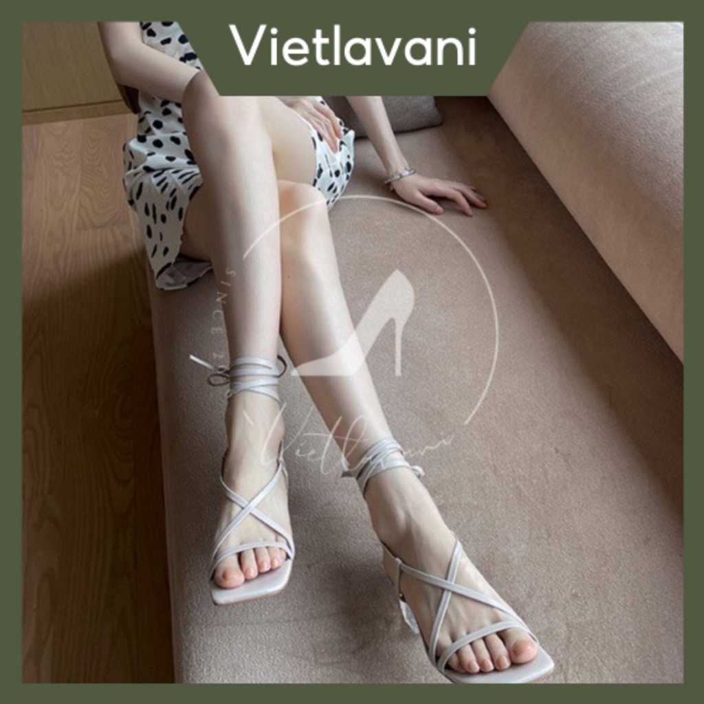 Giày sandal nữ TTS51 gót trong 7cm quai đan mũi hở 2 màu trắng đen trend 2022