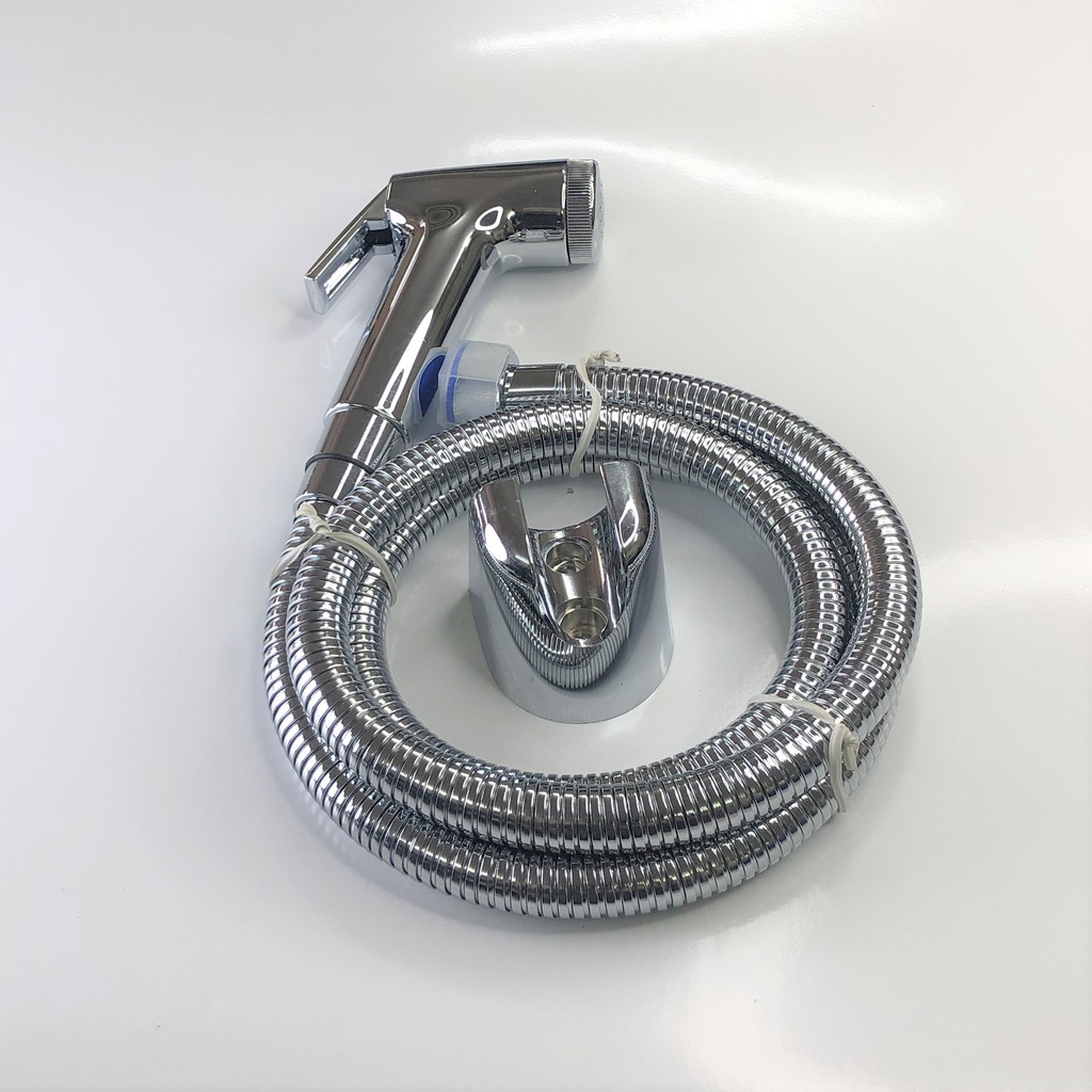 Bộ xịt vệ sinh Clever 706