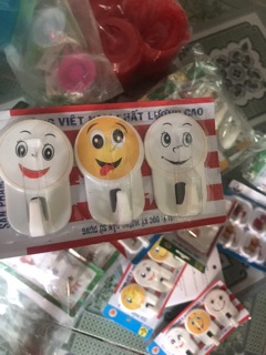 Móc dán tường có Đinh