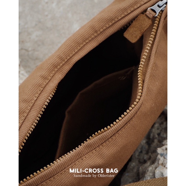 Túi đeo chéo Mili-Cross Bag - Màu nâu - Thương hiệu Olderister - Tiệm Cũ Kĩ