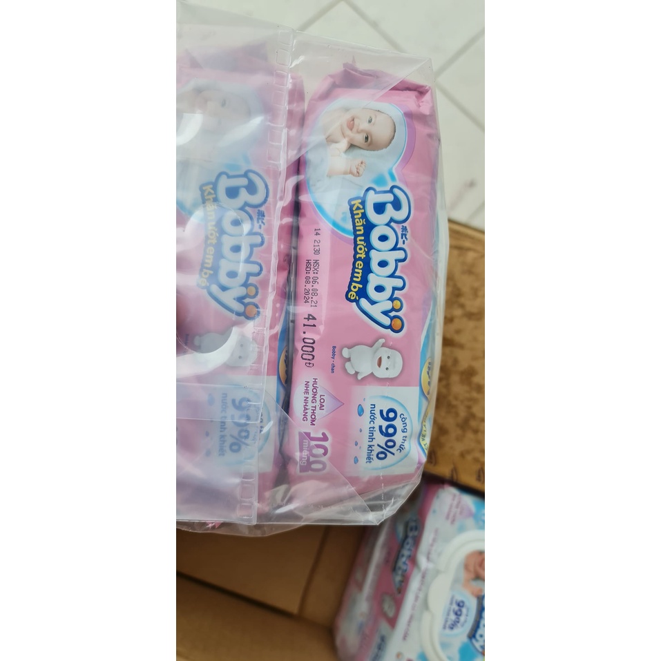 Khăn ướt em bé Bobby có mùi hương 100 miếng