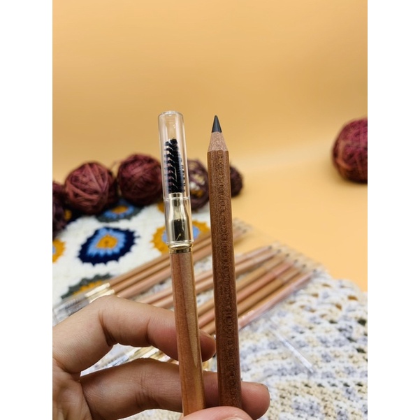 Chì gỗ vàng kèm đầu chuốt kẻ, vẽ sợi lông mày