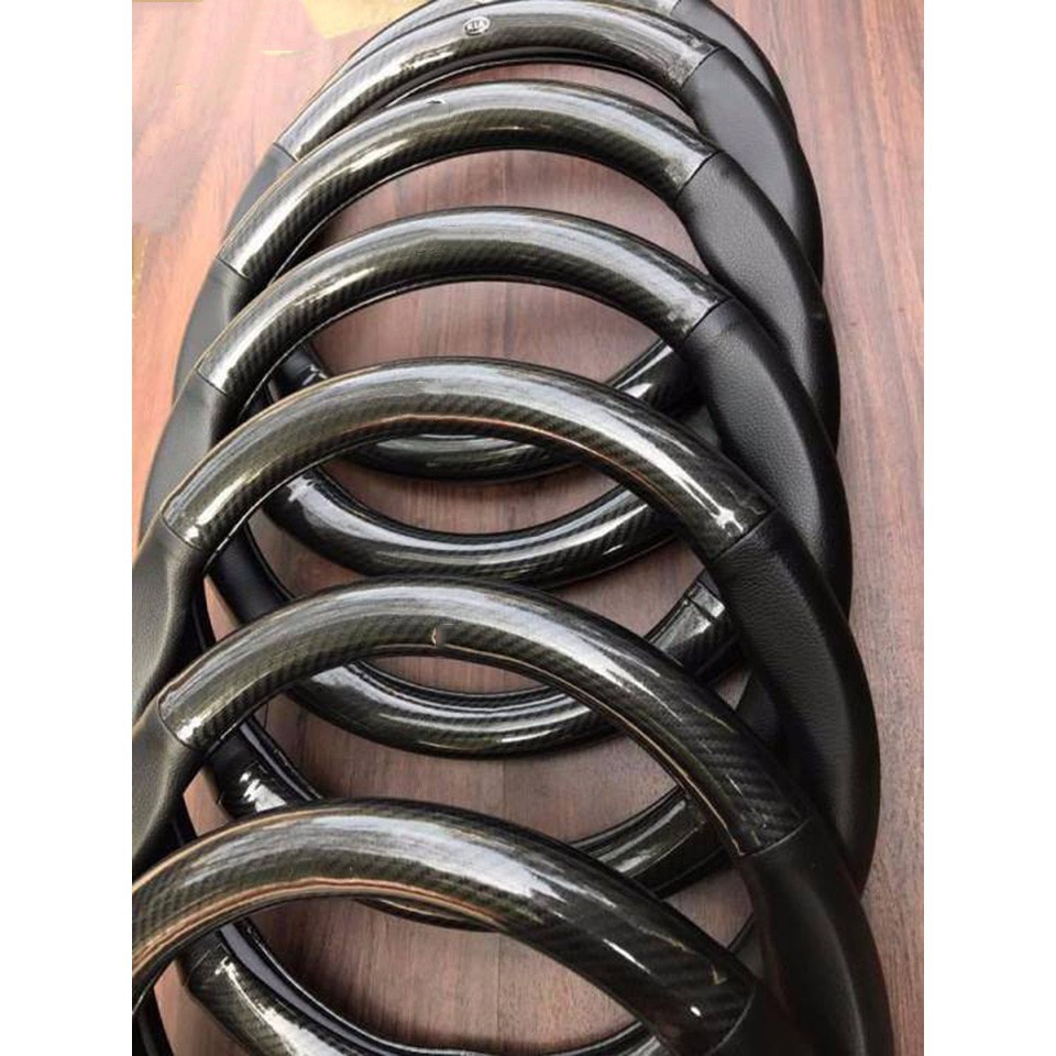Bọc vô lăng carbon xe FORD TRANSIT