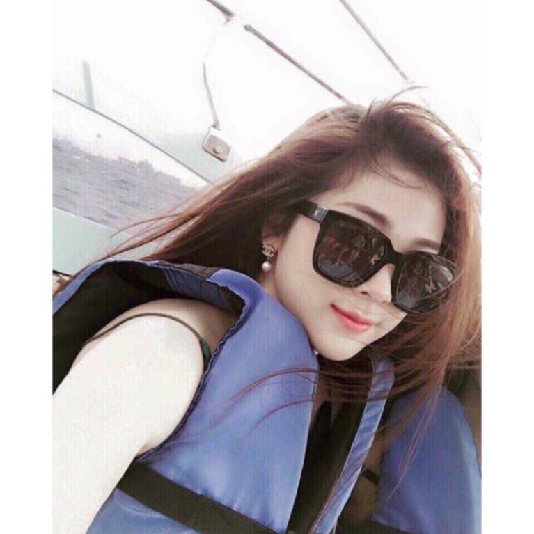Kính GM bản to, kính râm unisex hot trend, kính mắt nam nữ gọng chữ V | BigBuy360 - bigbuy360.vn
