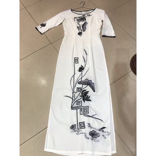 Áo dài trắng đen thêu hoa sen cỡ M- thanh lý áo dài cổ thuyền, cổ tròn giá rẻ
