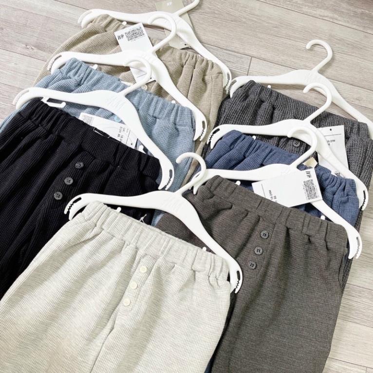 Combo 5 quần và 4 quần nỉ tổ ong đính cúc cho bé