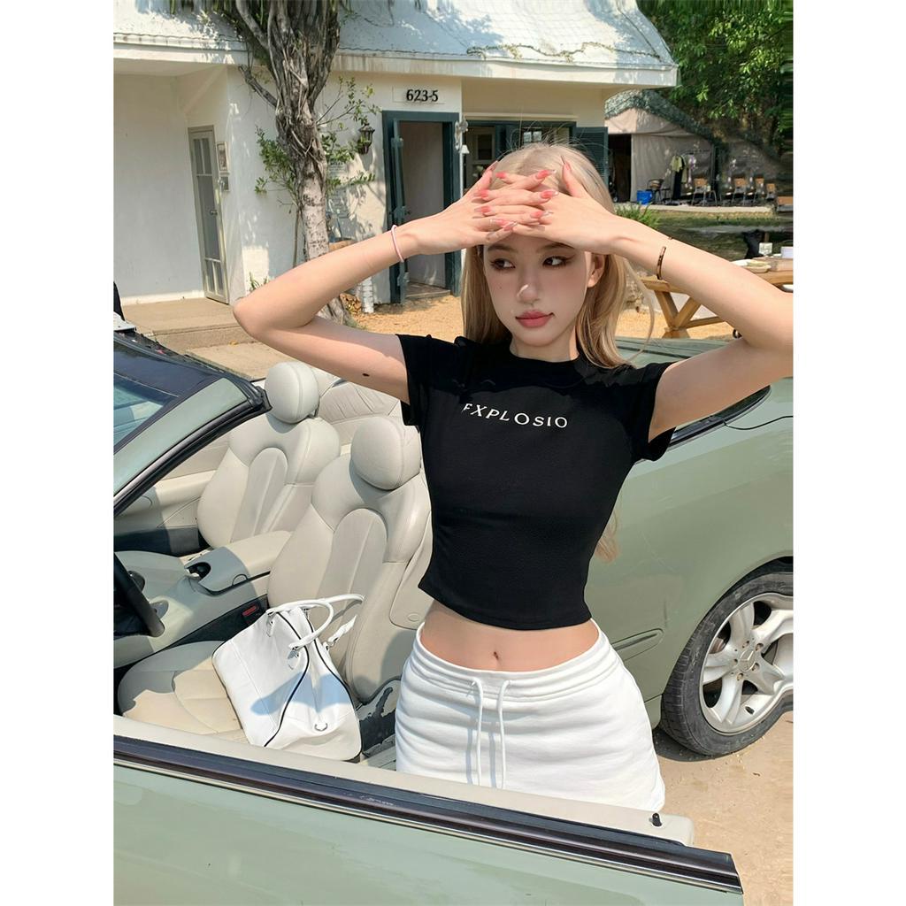 Set Áo Thun Ngắn Tay + Chân Váy Lưng Cao Thời Trang Hàn Cho Nữ