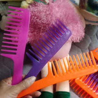 Lược nhựa chải tóc răng thưa