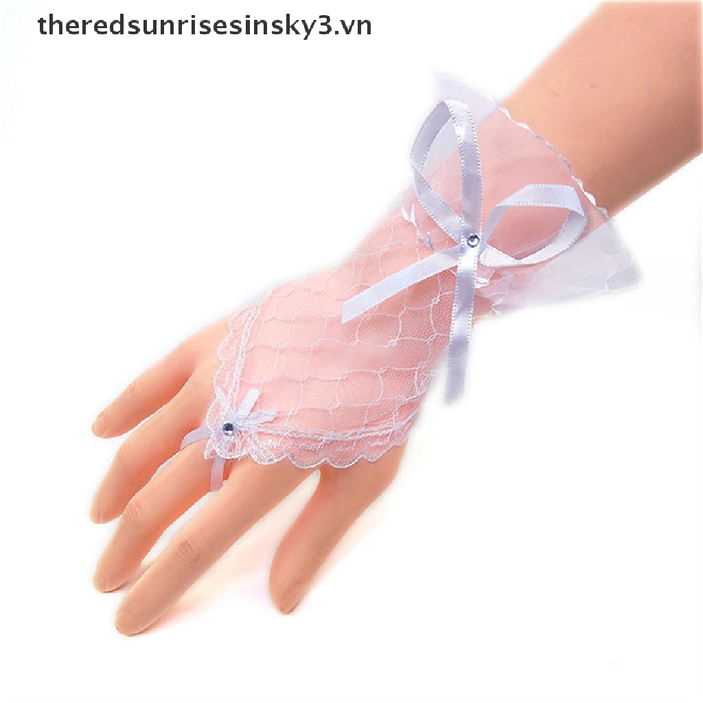 Găng tay ren xuyên thấu hở ngón phong cách vintage cho nữ