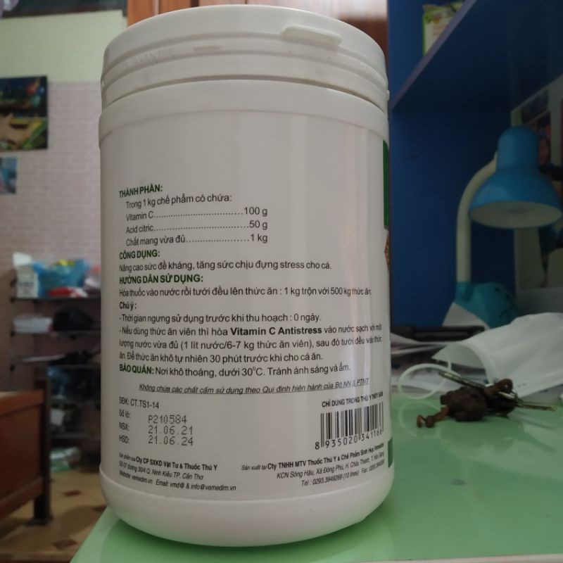 Vitamin C cho cá, dùng cho cá koi, cá vàng. Chống tress, tăng đề kháng