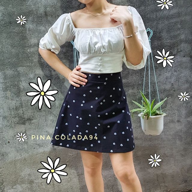 Áo croptop linen - Chân váy thêu hoa