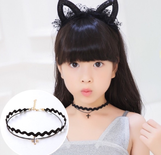 Vòng đeo cổ choker