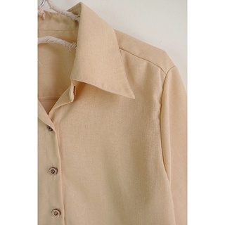 áo linen nút gỗ