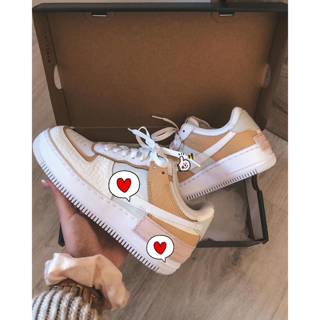 GIÀY SNEAKER NỮ SHADOW VÀNG KEM PHỐI DÂY HOA CÚC SIÊU XINH