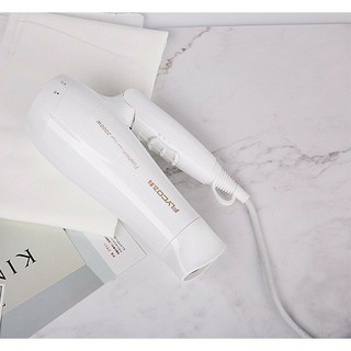 Máy sấy tóc Gấp gọn Flyco công xuất lớn 2000w