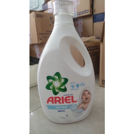 Nước Giặt Ariel Matic Dịu Nhẹ Can 2.4kg