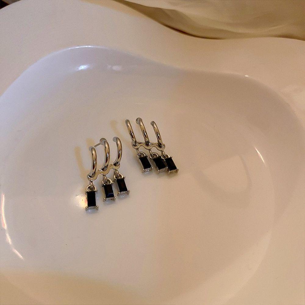 Bông Tai Đinh Tán VANES1 Dành Cho Nữ|Khuyên Tai Tua Rua Sang Trọng Phong Cách Vintage