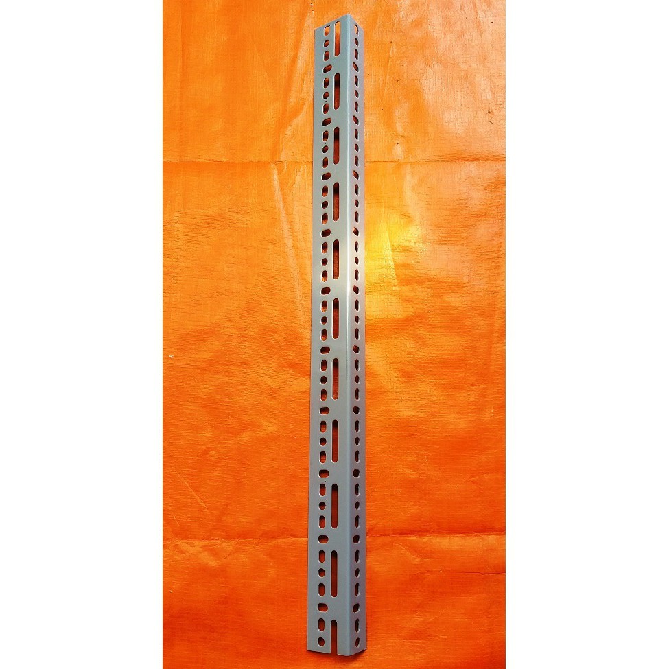 Cây 220cm ( 2ly) - Cây sắt V lỗ 4 x 6 cm màu xám ghi, thanh sắt V lỗ 4x6 làm kệ đa năng