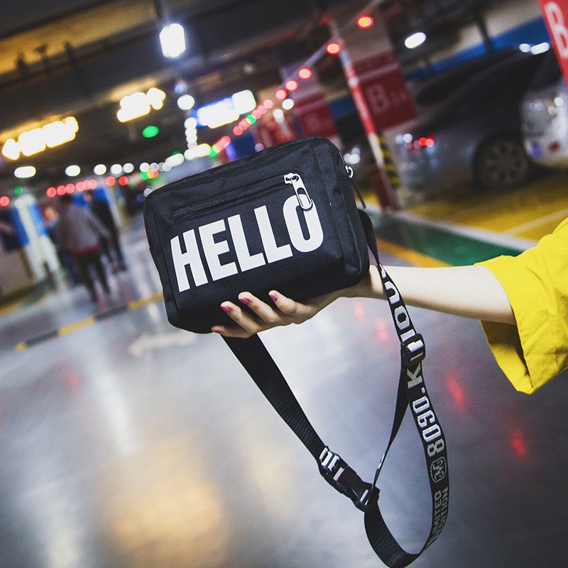 Túi Bao Tử Hộp HELLO Phối Dây Thêu Chữ Cá Tính