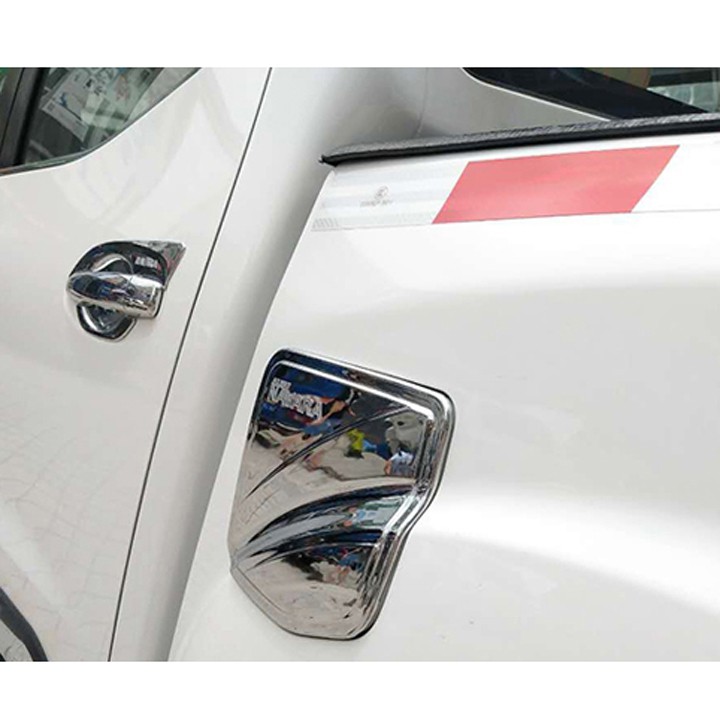 Ốp nắp bình xăng Nissan Navara 2015-2021 -mạ Crom( hàng chất )