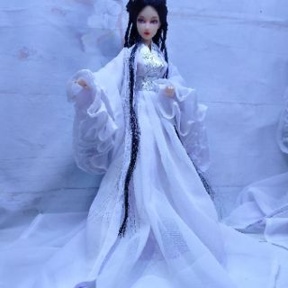 Đồ búp bê cổ trang
