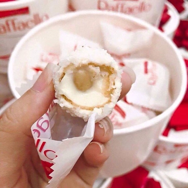 Kẹo raffaello socola bọc dừa
