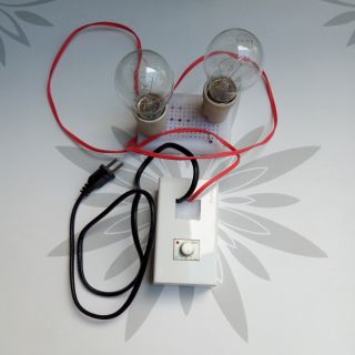 Đèn sưởi ấm thông minh cho mẹ và bé mới sinh