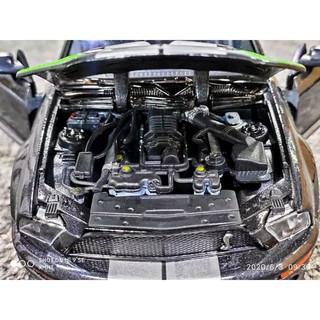 Xe mô hình Ford Mustang Gt500 1:24 Welly