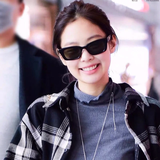 Mắt kính mát thời trang nhiều màu hot trend