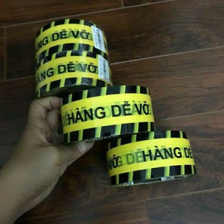 1 cuộn Băng keo in chữ hàng dễ vỡ/ cảnh báo màu vàng 48mm 100y
