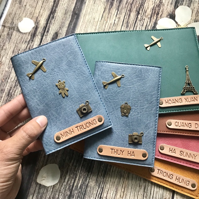 [Hàng có sẵn] Bóp da passport in tên chính chủ