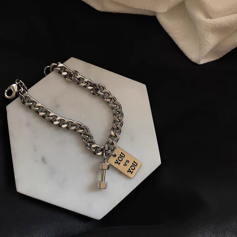 Vòng Tay Chuỗi Hạt Vuông Khắc Chữ YOU and ME Phong Cách Hip hop