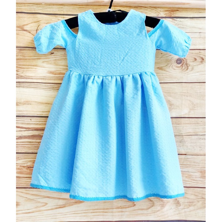 14-20kg Đầm trễ vai viền ren nhỏ cho bé gái