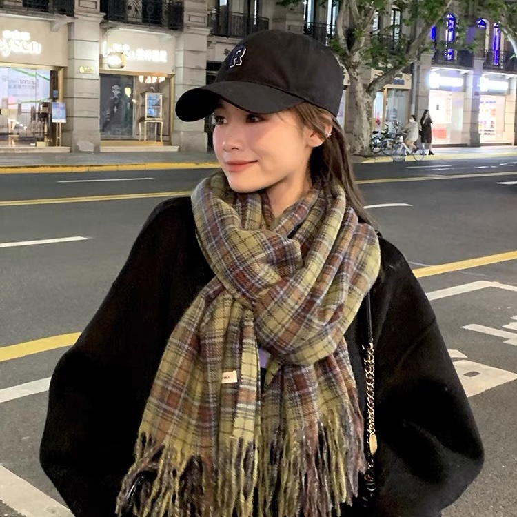 Khăn choàng len MG STUDIO ấm áp họa tiết caro xinh xắn