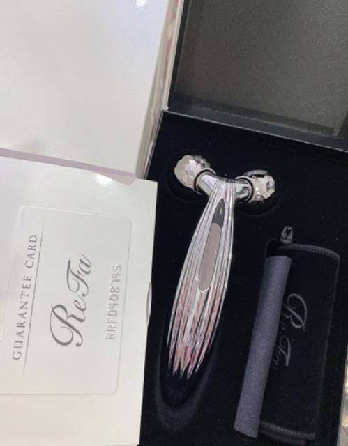 Máy massage + Đẩy tinh chất Refa Carat Ray Face and Body