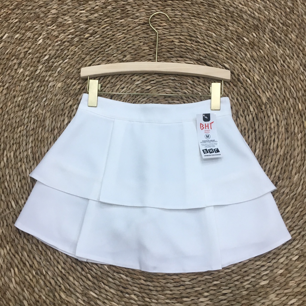 Chân váy ngắn xòe hai tầng tuyết mưa