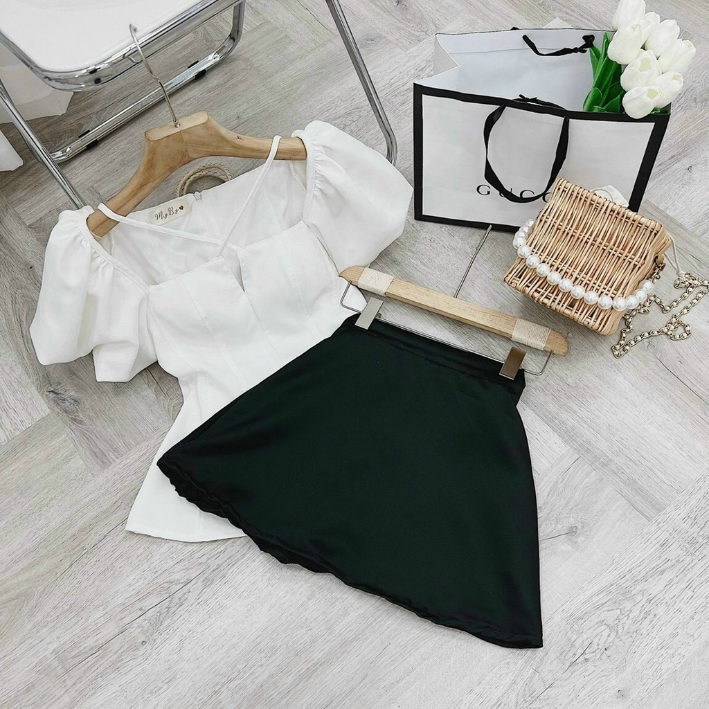 Set bộ sang chảnh Set áo trắng cách điệu dáng ngắn cùng chân váy chữ A