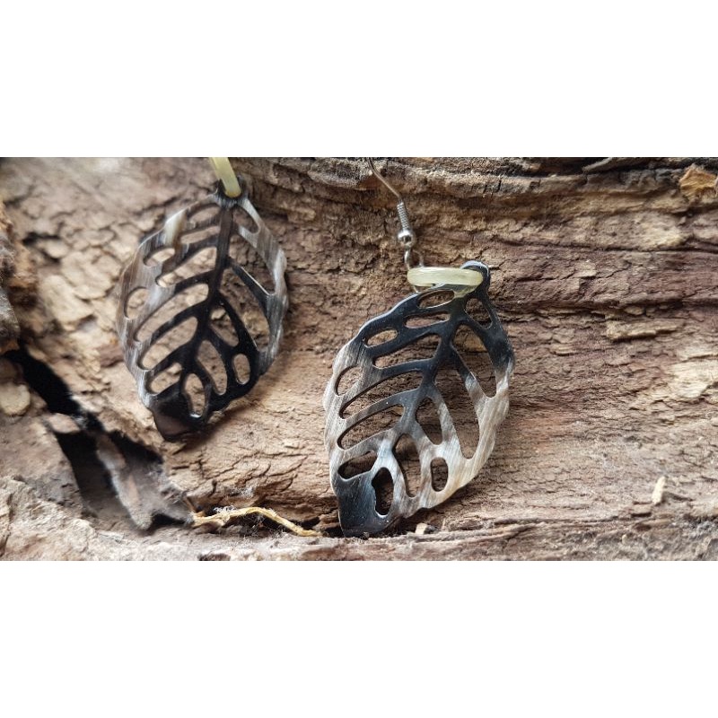 Hoa tai, bông tai bằng sừng trâu tự nhiên nguyên khối