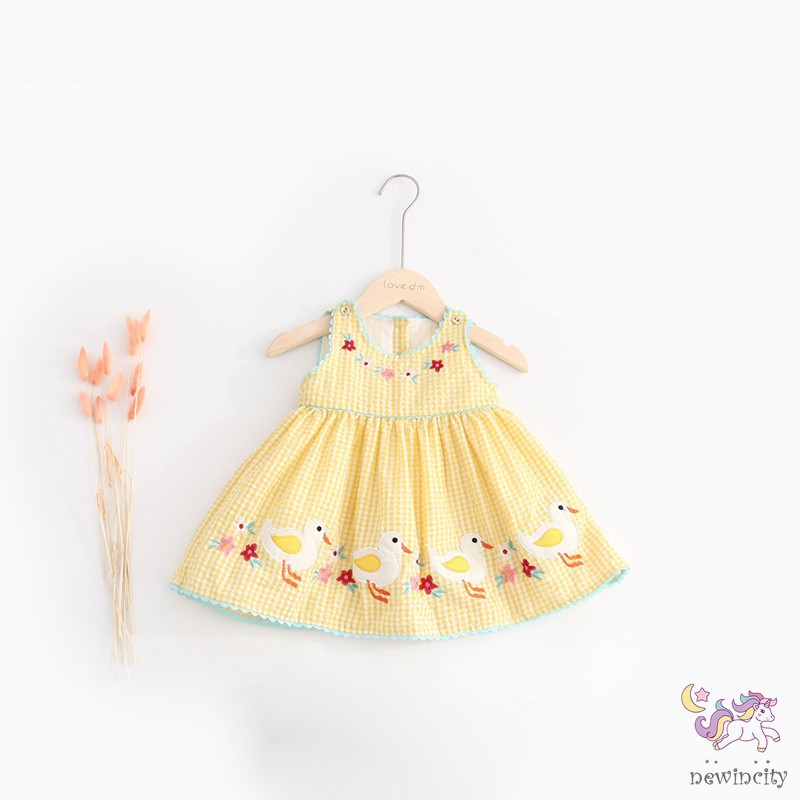 Đầm sát nách họa tiết thêu đáng yêu dành cho bé gái