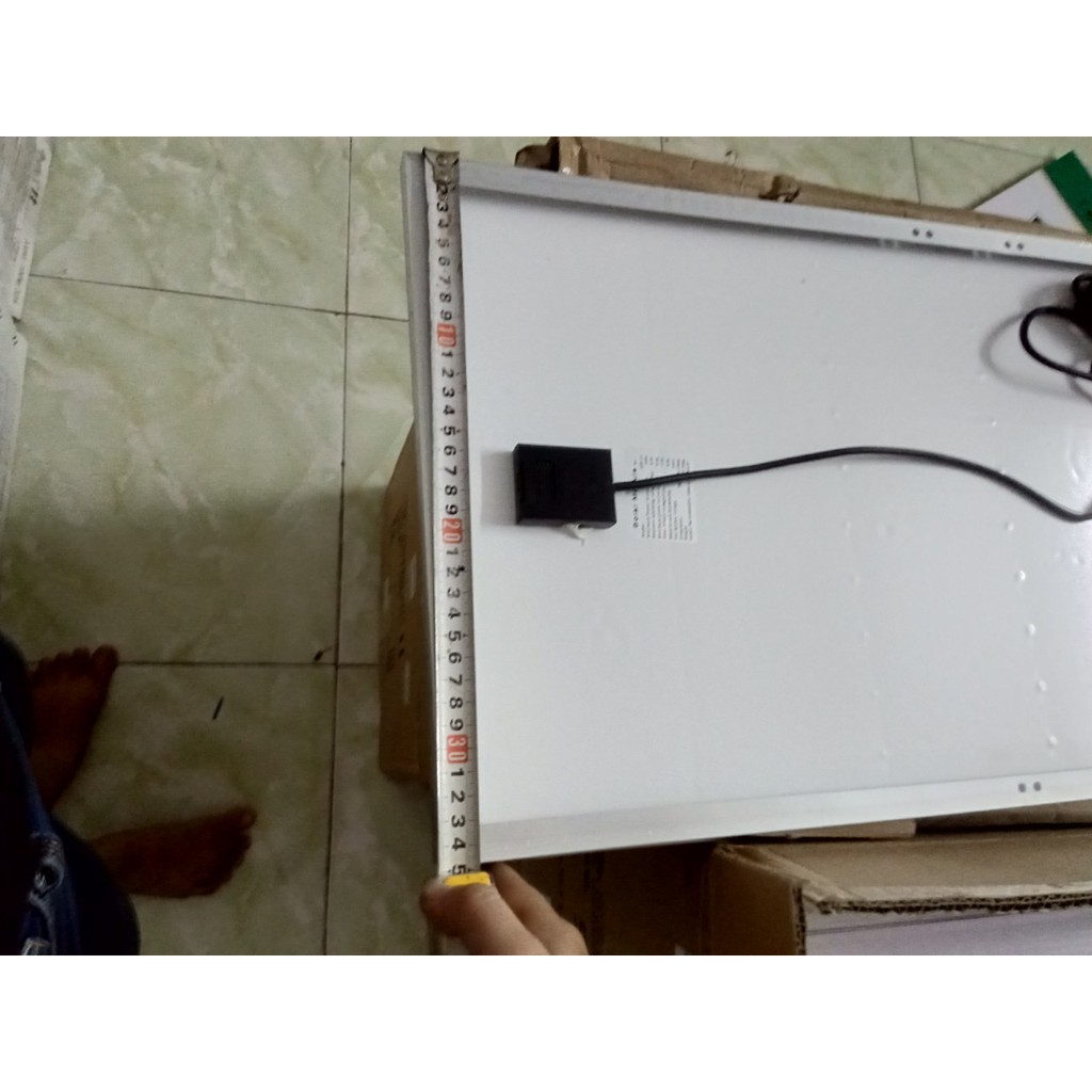 Đèn pha năng lượng mặt trời 300W