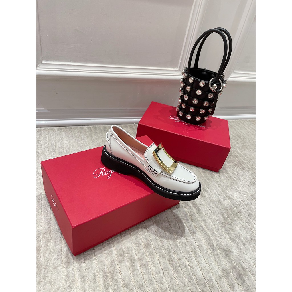 Giày oxford cao cấp da thật Roger Vivier thiết kế sang trọng và nổi bật | BigBuy360 - bigbuy360.vn