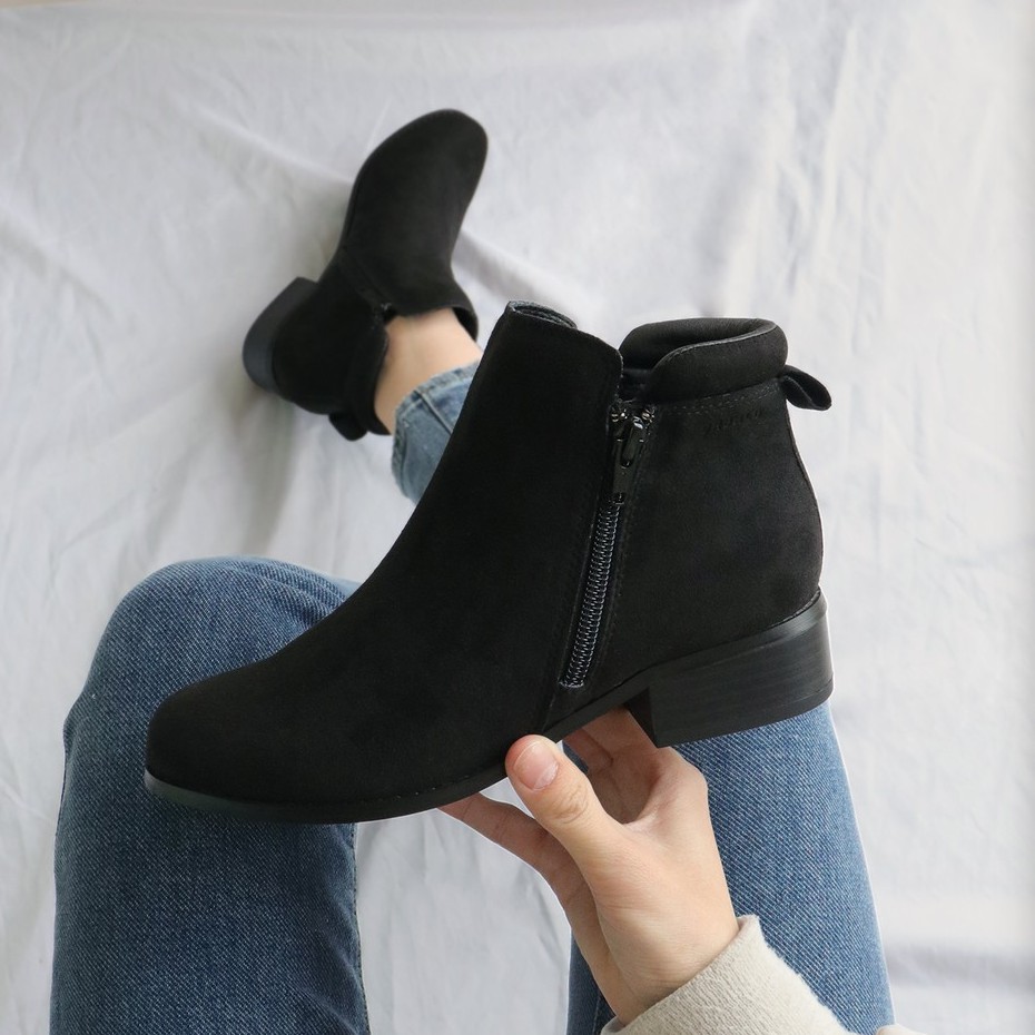 Boot nữ Cao Gót bAimée & bAmor Cổ Thấp Mũi Tròn Gót Vuông Cao 2cm Giày Bốt Đẹp Da Mềm Cao Cấp Màu Đen Kem Nâu - M1617 | BigBuy360 - bigbuy360.vn